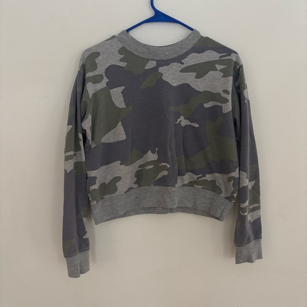 Vanilla Star Camo Cropped Sweatshirt Size S